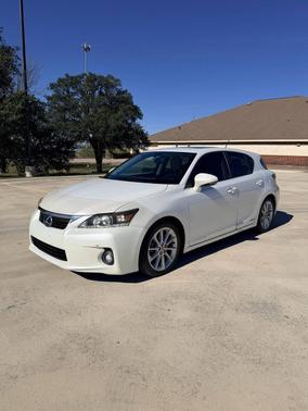 2013 Lexus CT 200h Base 4dr Hatchback