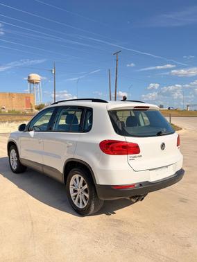 Pure White 2017 Volkswagen Tiguan 2.0T S