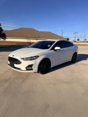 2020 Ford Fusion SE