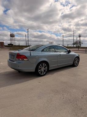2010 Volvo C70 T5
