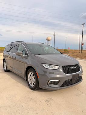 Ceramic Gray Clearcoat 2022 Chrysler Pacifica Touring L
