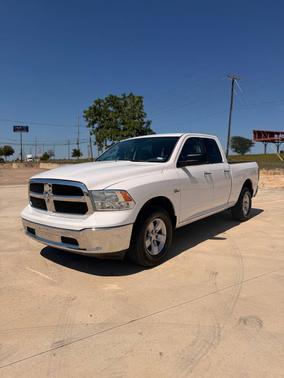 Bright White Clearcoat 2016 RAM 1500 SLT