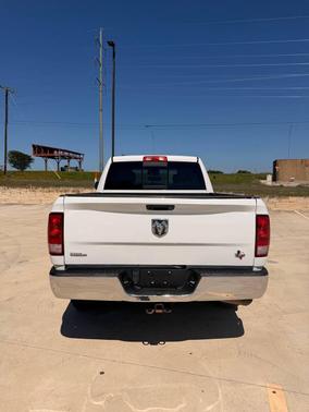 Bright White Clearcoat 2016 RAM 1500 SLT