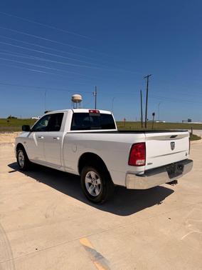 Bright White Clearcoat 2016 RAM 1500 SLT