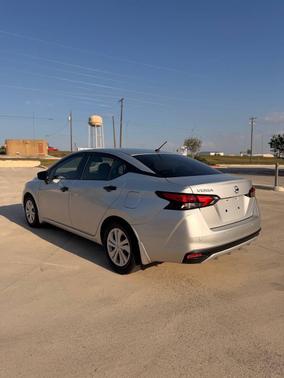 Brilliant Silver Metallic 2021 Nissan Versa 1.6 S