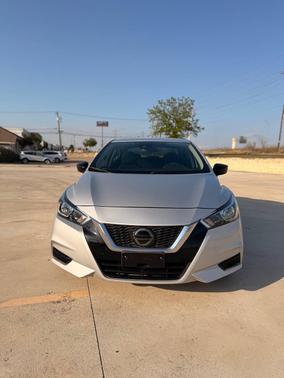 Brilliant Silver Metallic 2021 Nissan Versa 1.6 S