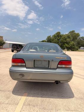 Platinum Metallic 1996 Toyota Avalon XL