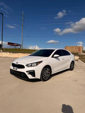 Snow White Pearl 2020 Kia Forte EX