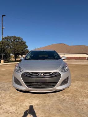 2017 Hyundai Elantra GT Base