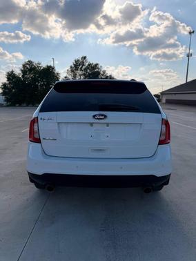Oxford White 2014 Ford Edge SE