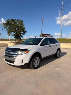 Oxford White 2014 Ford Edge SE