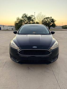 Shadow Black 2018 Ford Focus SE