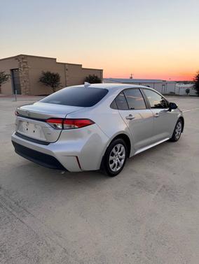 Classic Silver Metallic 2025 Toyota Corolla LE