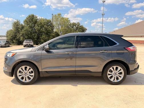 Magnetic Metallic 2020 Ford Edge Titanium