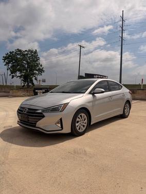 Stellar Silver 2020 Hyundai ELANTRA SE