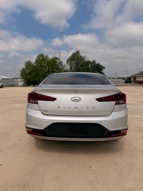 Stellar Silver 2020 Hyundai ELANTRA SE