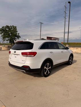 Snow White Pearl 2018 Kia Sorento EX