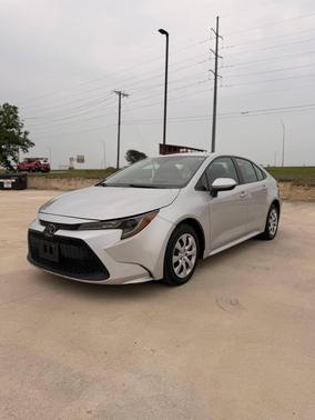 Classic Silver Metallic 2020 Toyota Corolla LE