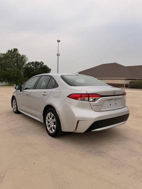 Classic Silver Metallic 2020 Toyota Corolla LE