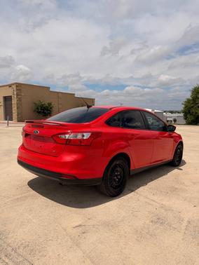 Race Red 2012 Ford Focus SE