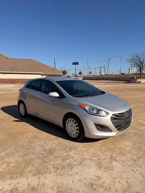 2017 Hyundai Elantra GT Base