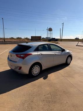 2017 Hyundai Elantra GT Base