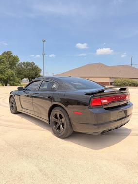 Pitch Black 2014 Dodge Charger SE