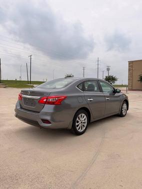 Gun Metallic 2018 Nissan Sentra SV