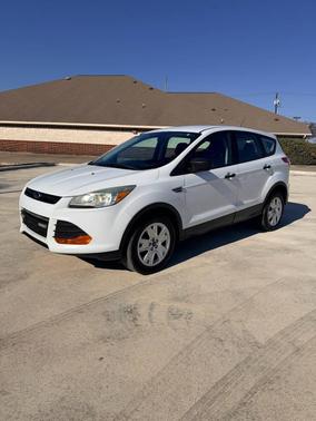2016 Ford Escape S