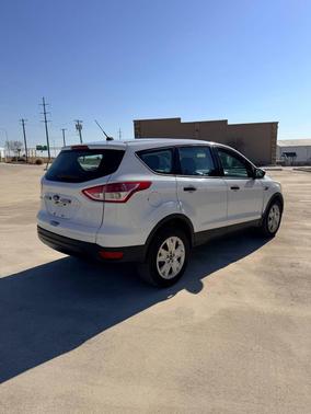 2016 Ford Escape S