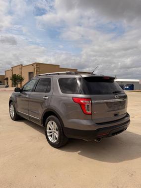 Sterling Gray Metallic 2014 Ford Explorer XLT
