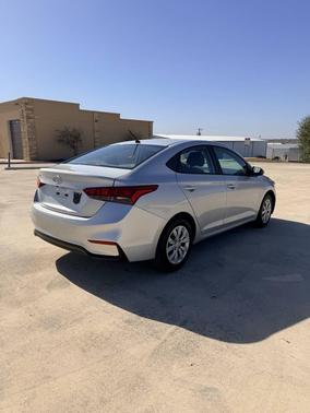 2020 Hyundai Accent SE