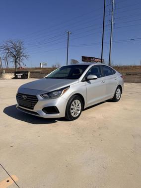 2020 Hyundai Accent SE
