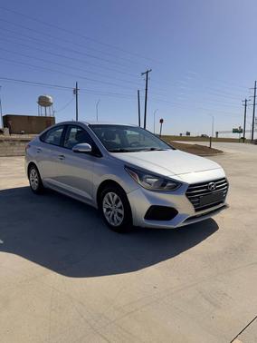 2020 Hyundai Accent SE