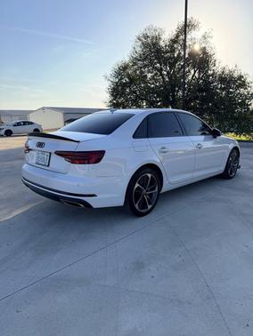 2019 Audi A4 40 Titanium Premium