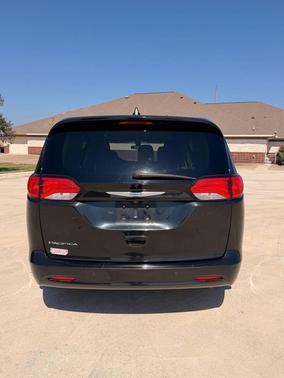 2018 Chrysler Pacifica L