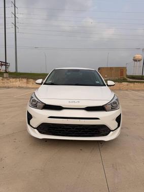 Clear White 2022 Kia Rio S