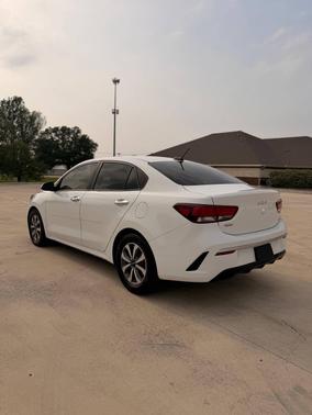 Clear White 2022 Kia Rio S
