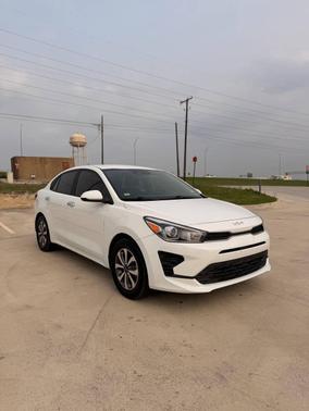 Clear White 2022 Kia Rio S