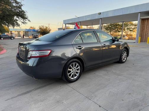 2011 Toyota Camry Hybrid Base