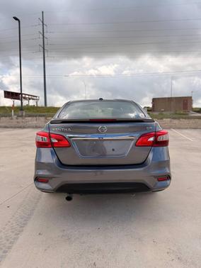 Gun Metallic 2017 Nissan Sentra SR