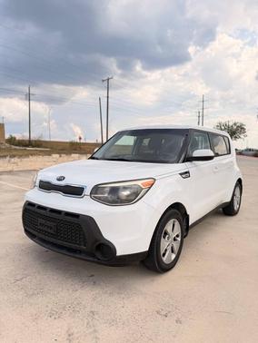 Clear White 2015 Kia Soul Base
