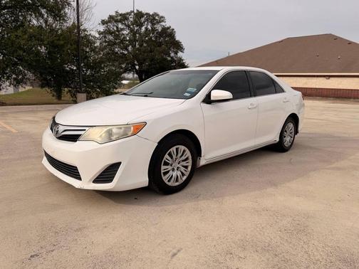 2013 Toyota Camry LE