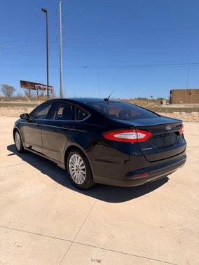 2016 Ford Fusion Hybrid SE