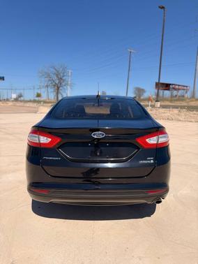 2016 Ford Fusion Hybrid SE