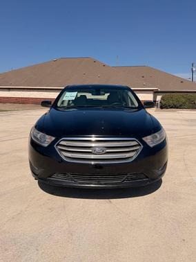 2017 Ford Taurus SEL
