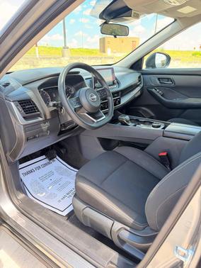 Gun Metallic 2024 Nissan Rogue S