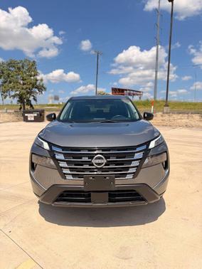 Gun Metallic 2024 Nissan Rogue S