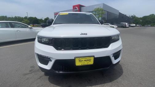 White 2024 Jeep Grand Cherokee Limited