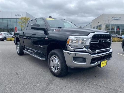 2022 RAM 2500 Big Horn Crew Cab 4x4 64' Box